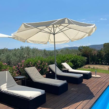 Georges Villa Galaxidi, Family, Pool And Garden Buitenkant foto